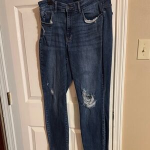 Judy Blue Medium Wash Distressed Boyfriend Jeans